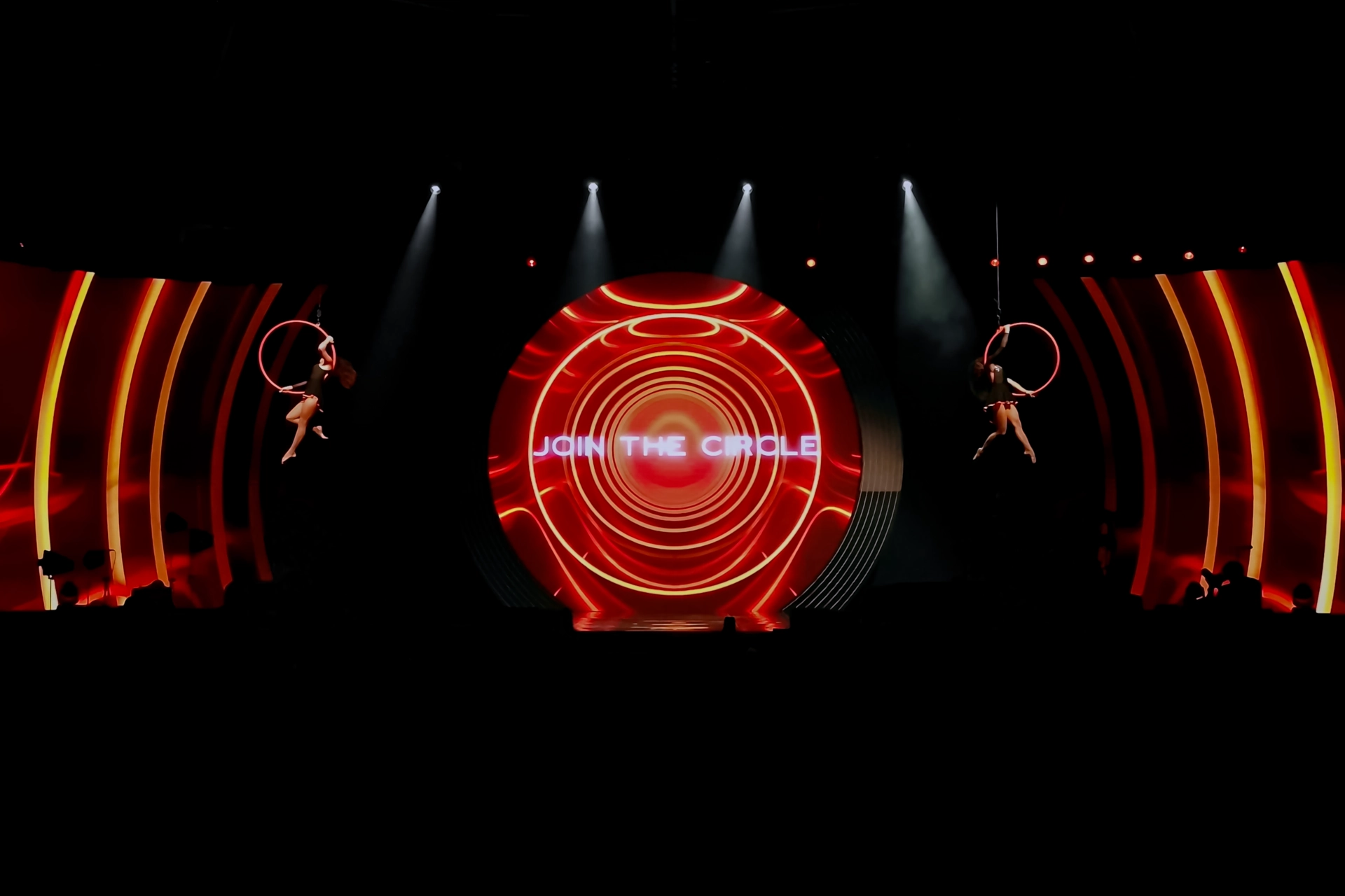 X-Ray Dance Group choreografia Anna Milej tancerki tancerze taniec w powietrzu taniec na kole taniec nowoczesny aerial dance konwencja British American Tobacco 2025