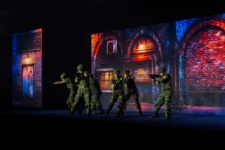 50 lat PCO SA Gala Jubileuszowa PCO taniec animacja zsynchronizowana z choreografią nowoczesna oprawa sceniczna military show multimedia Anna Milej choreografia wojskowa występ X-Ray Dance Group